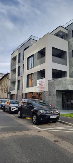 Vanzare spatiu comercial - 3