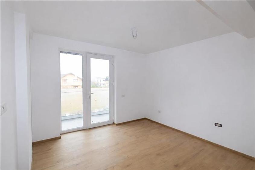 Vila calitativa, luminoasa linie, incalzire pardoseala, utilitati, Sanpetru, Bra - 10