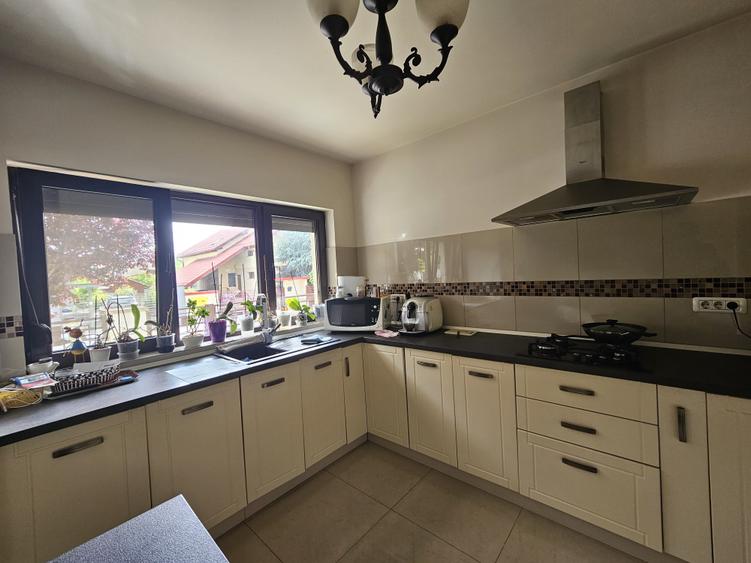 Duplex deosebit, P+E, 133 mp, foarte bine poziționat, Dumbrăvița, comision 0% - 10