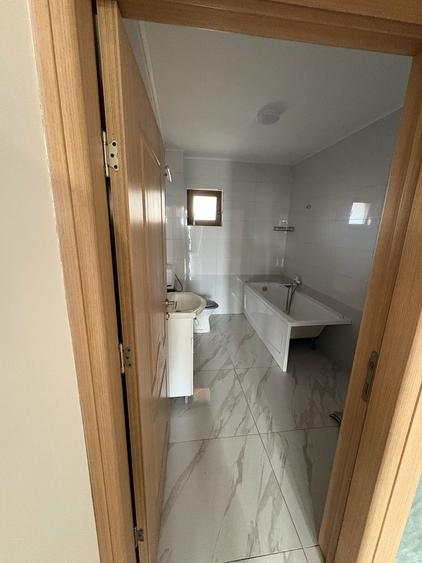 Casa de vanzare Lumina !! - 4