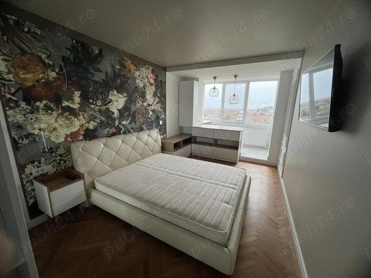 De vanzare Apartament 3 camere CENTRAL - 3