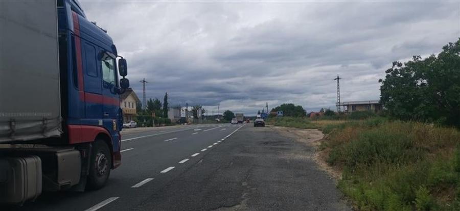 Teren extravilan 10400 mp, cu deschidere de 33 ml, zona Racaciuni - 3