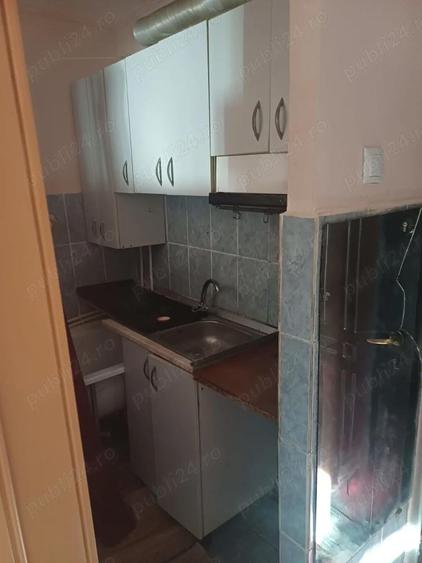 GARSONIERA DE Vanzare - PODU RO?U in spatela magazin jambo - 3