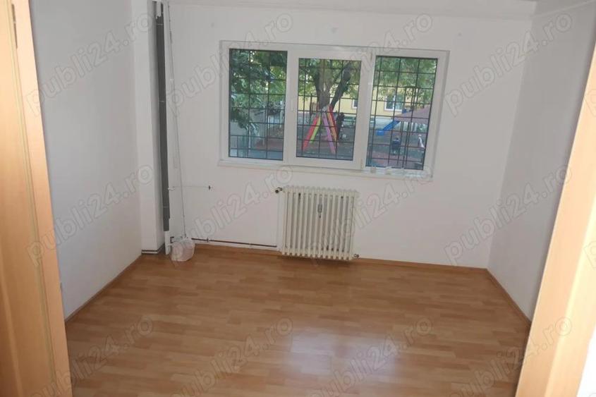 Spatiu pentru birouri, cabinete - apartament 4 camere, Micalaca 100 - zona Kaufland, la parter inalt - 5