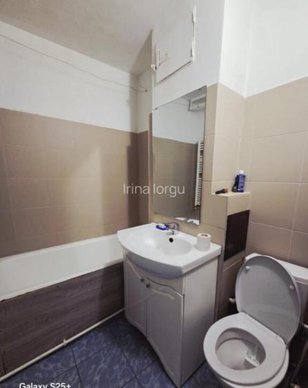 Ap 3 camere decomandate, zona centrala - statia Padurii