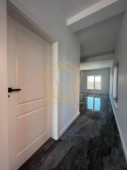 Duplex 5 camere despartit prin camera tehnica | Ghiroda - 10