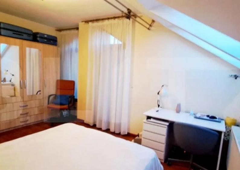 Casa individuala cu 4 camere,200 mp, teren 365 mp,cartier E - 9