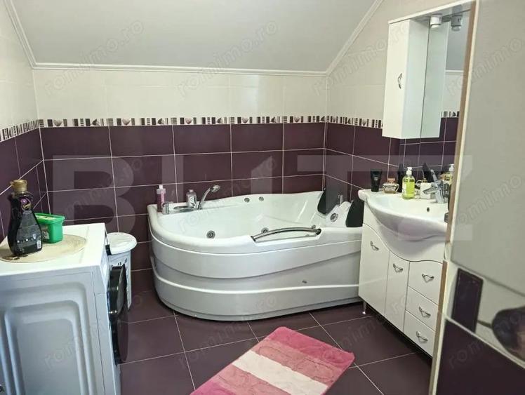 Vand sau schimb cu apartament vila superba cu 3 dormitoare in Ungheni - 8