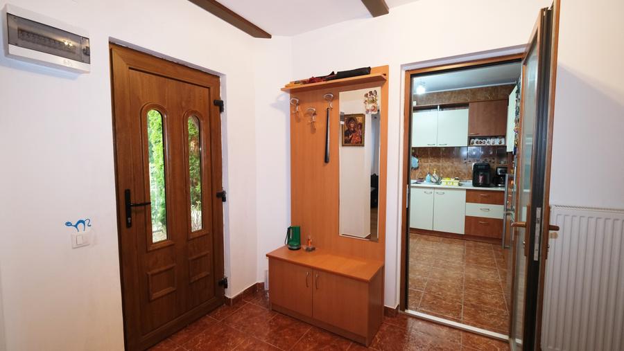 Vanzare casa P+M+Pod construita in 2009 in Breaza Prahova teren plat, totul nou - 8