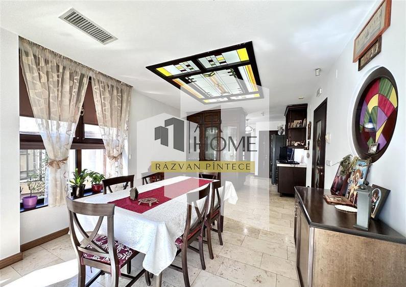 Proprietate impresionanta cu piscina interioara, zona centra - 2