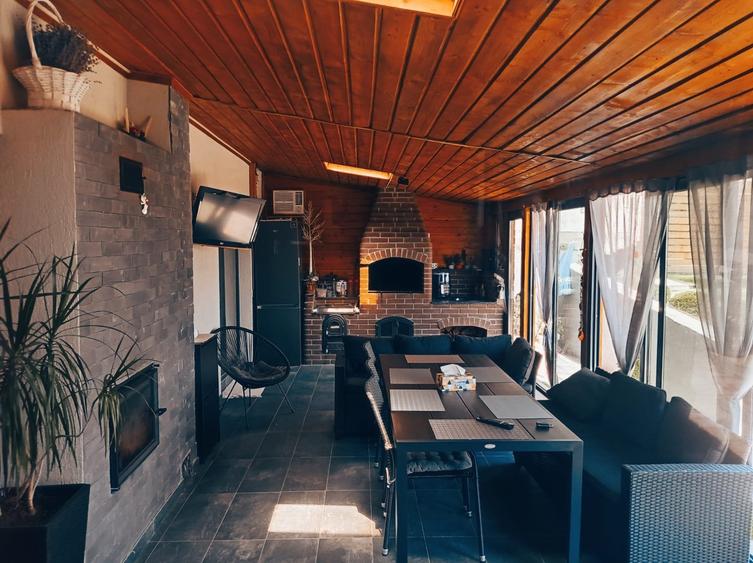 casa / vila Platou Prundu - Craiovei , mobilata / utilata , finisaje moderne ! - 3