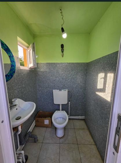 Spațiu comercial, 50 mp în Comarna