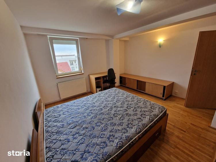 Apartament cu 3 camere semidecomandat în Zorilor