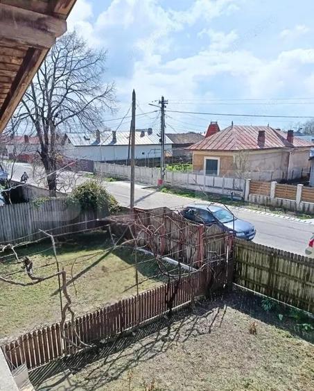 Casa (la ro?u) + teren 2522 mp ideala pentru personalizare - Costestii Deal - 10