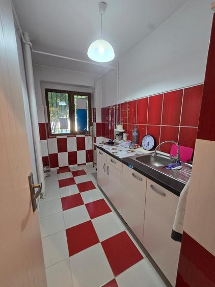 Apartament 2 camere / cabinet medical,  in zona Berceni - Drumul Gazarului - 11