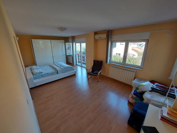 Pipera, cartier Class - 11