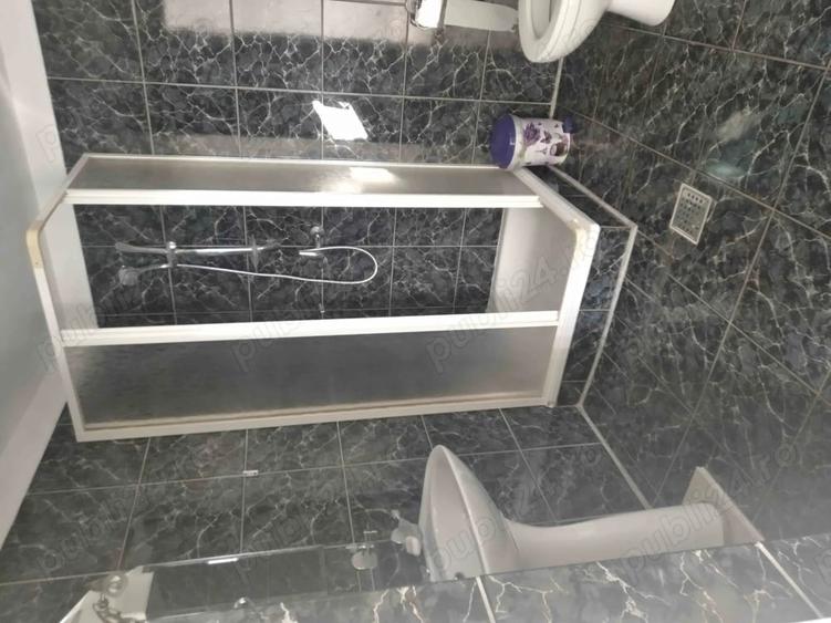 Casă cu 3 camere cu Teren 230 Mp în Central
