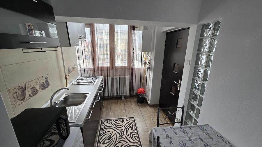 Inchiriez garsoniera confort 1 micro 9 - 9