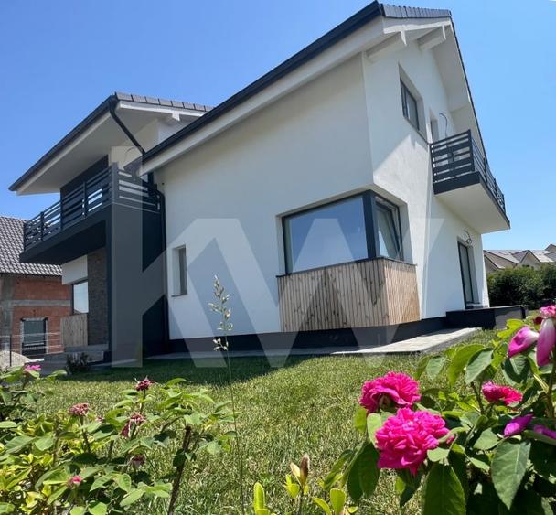 Casa de Vanzare in Cristian, Sibiu - 4 Camere, 2 Terase, Teren 486 - 1