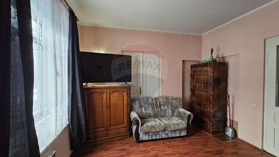 Casă / Vilă  de vânzare în Campulung Moldovenesc, Suceava - 14