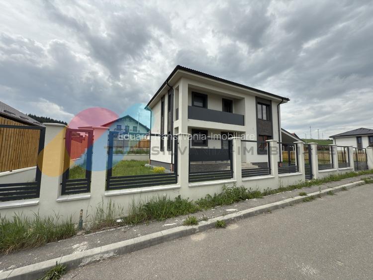 Casa P+E+Pod, 138 mp utili, Chinteni