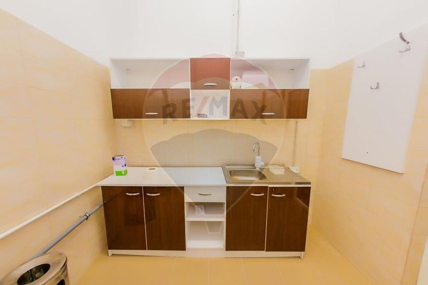 LUX! De inchiriat SPATIU COMERCIAL cu birouri, magazie și acces TIR - 29