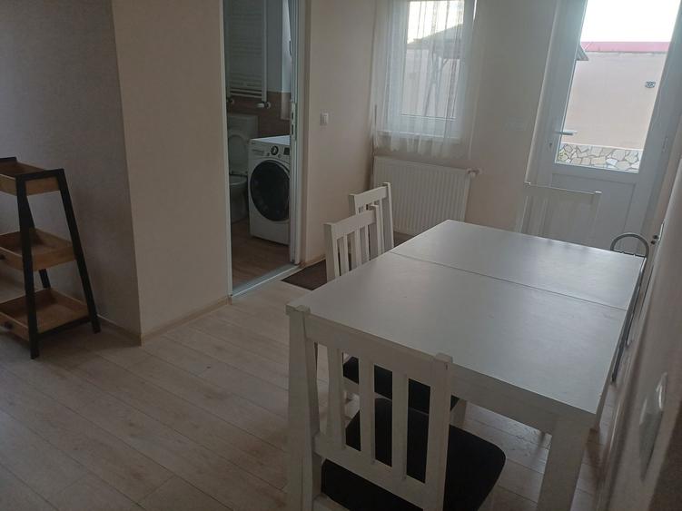 Casa de inchiriat - 1