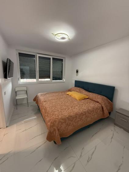 Penthouse - 123 mp utili - 5 camere - 3 bai - 3 parcari - zona Subcetate! - 6