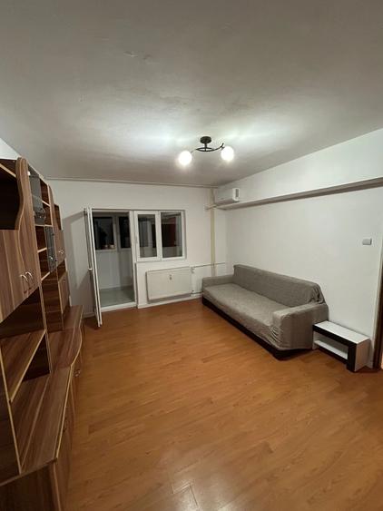 Inchiriez garsoniera Bd.Chisinau 10 (langa Mega Mall) - 7