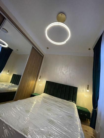 Vand apartament la curte! - 3