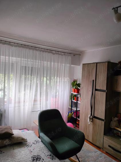 De vanzare apartament zona vs uri De vanzare apartament zona vs uri