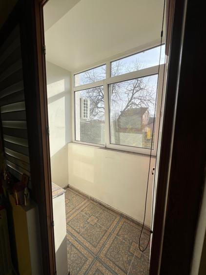 DIRECT PROPRIETAR !! Vand apartament cu 2 camere , 42 mp , zona KM 4-5 - 8