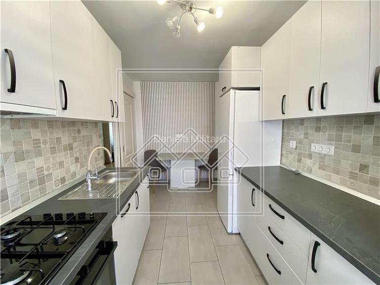 Apartament cu 2 camere, balcon si dressing - Sos. Alba Iulia