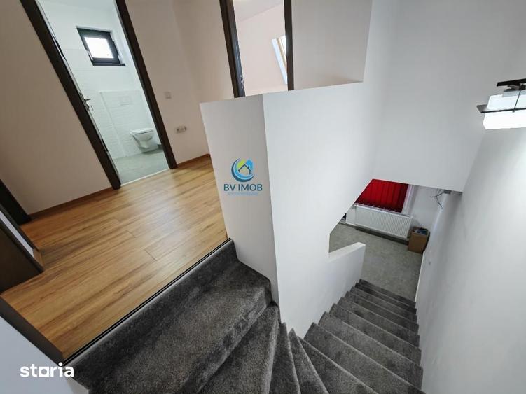 Apartament cu 4 camere, mobilat în Central