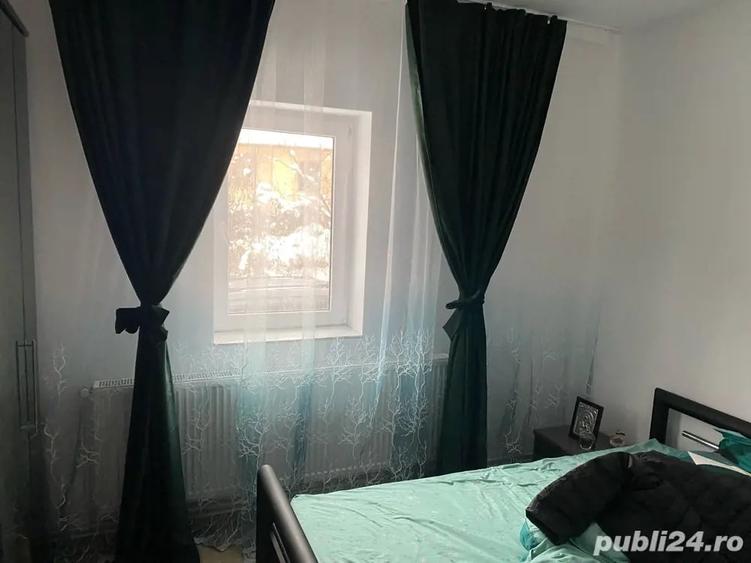 Casă cu 3 camere cu Teren 1500 Mp în Central