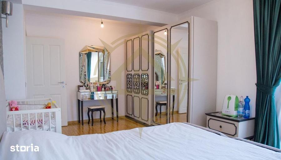 Casă cu 7 camere cu Piscina în Corbeanca