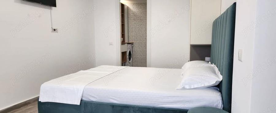 Apartament cu 3 camere decomandat în Olimp
