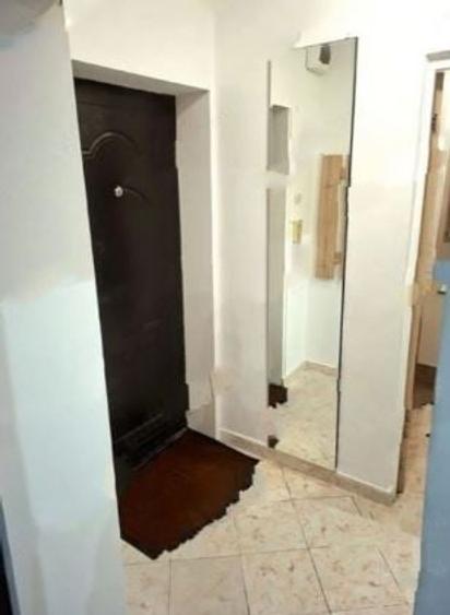 Garsonieră decomandată, mobilată în Unirii