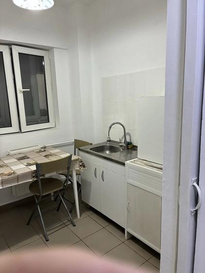 Garsonieră semidecomandată în Central