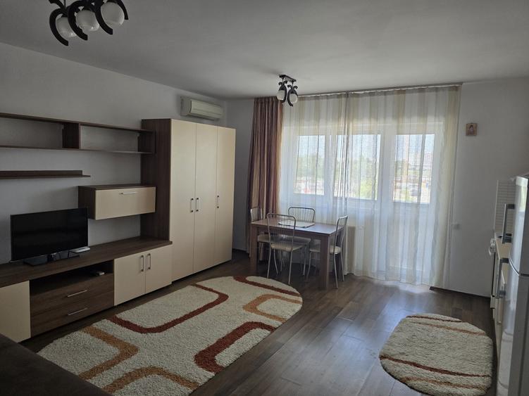 Apartament cu 2 camere decomandat în Herăstrău