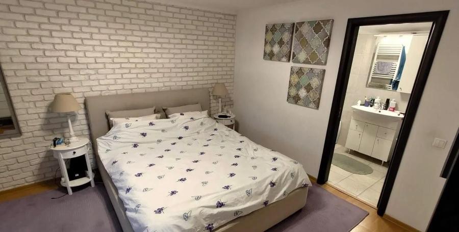 Penthouse cu 4 camere decomandat, mobilat în Chiajna