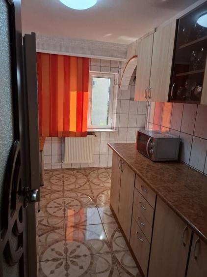 Apartament cu 2 camere decomandat în Lacul Tei