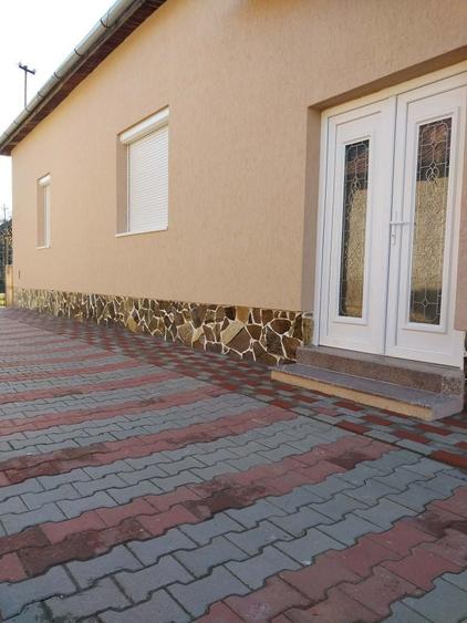 Casă cu 2 camere în Berveni