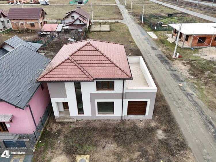Casă cu Teren 500 Mp în Central