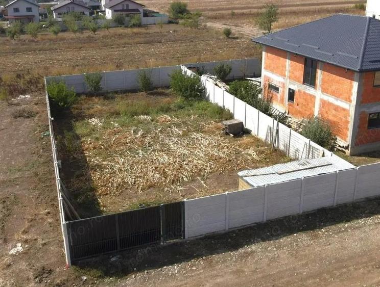 Teren Intravilan Fluturilor in rate | utilitati: curent, gaze | #Ex2