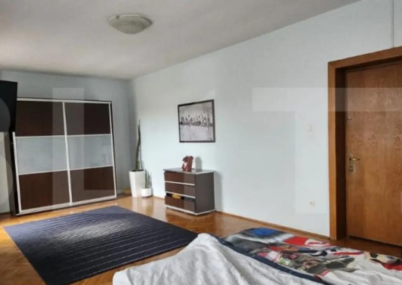 Casa la Platoul Cornesti cu 12 camere cu Piscina Interioara - 13