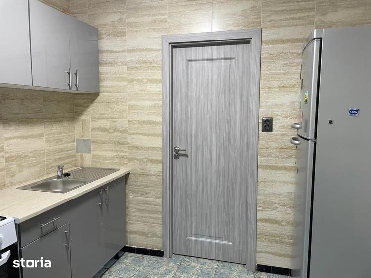 Apartament cu 3 camere în Vatra Luminoasă