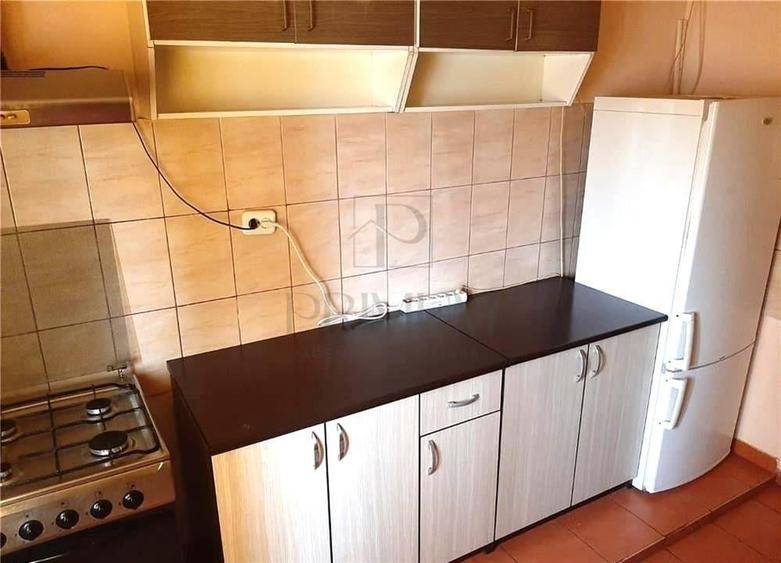 SOARELUI - ETAJ 1 - BLOC IZOLAT - 3 CAMERE - CENTRALA PROPRIE - BOXA - 2