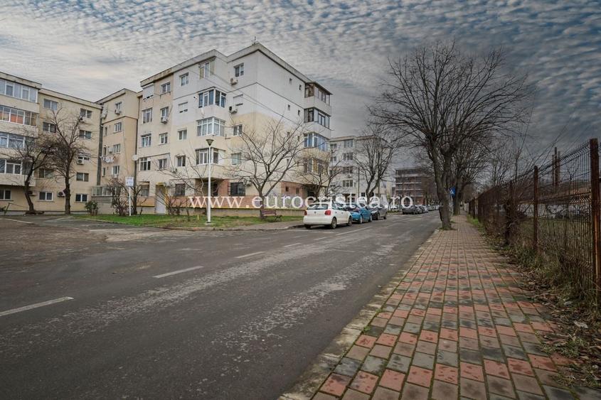 Apartament 2 camere în Mangalia,ultracentral – 190 m de mare,etaj 1 - 1