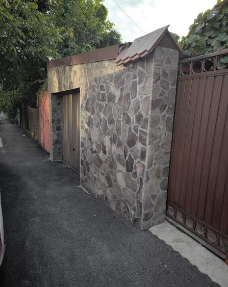 Casa curte zona Bucure?tii Noi/Bazilescu - 4